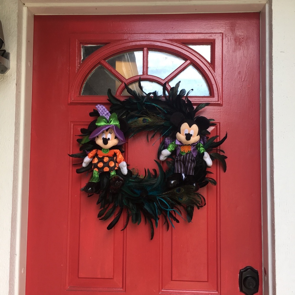 Mickey and Minnie Mouse 🦚 Halloween Wreath